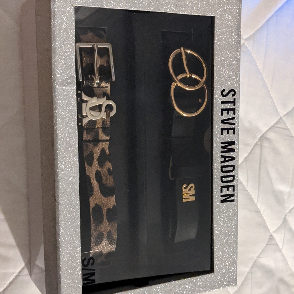 Steve Madden belts